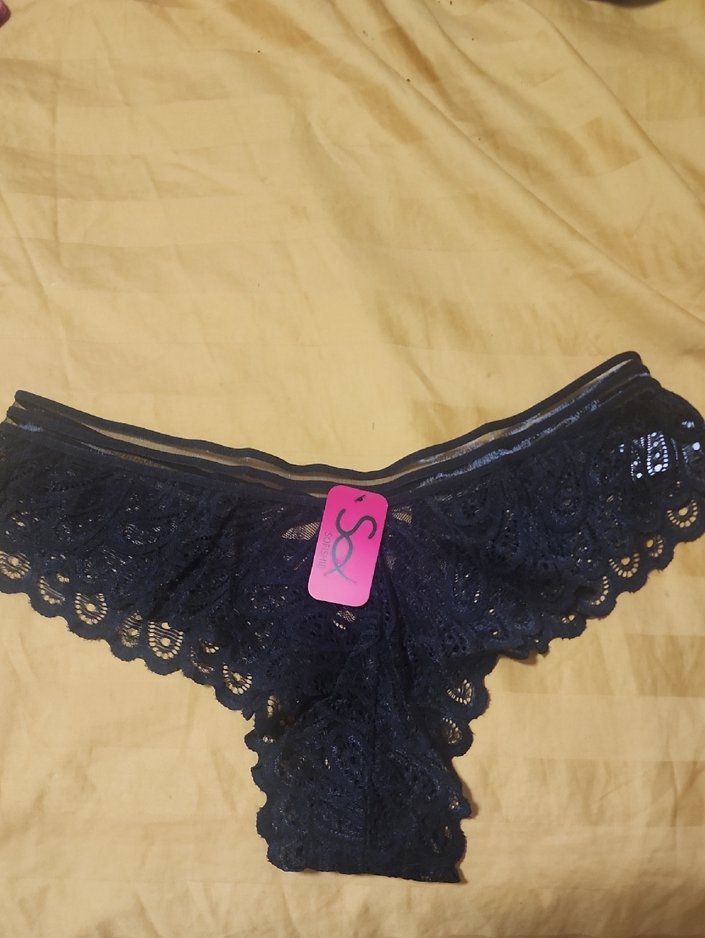 Lace Cheeky Panty - Black